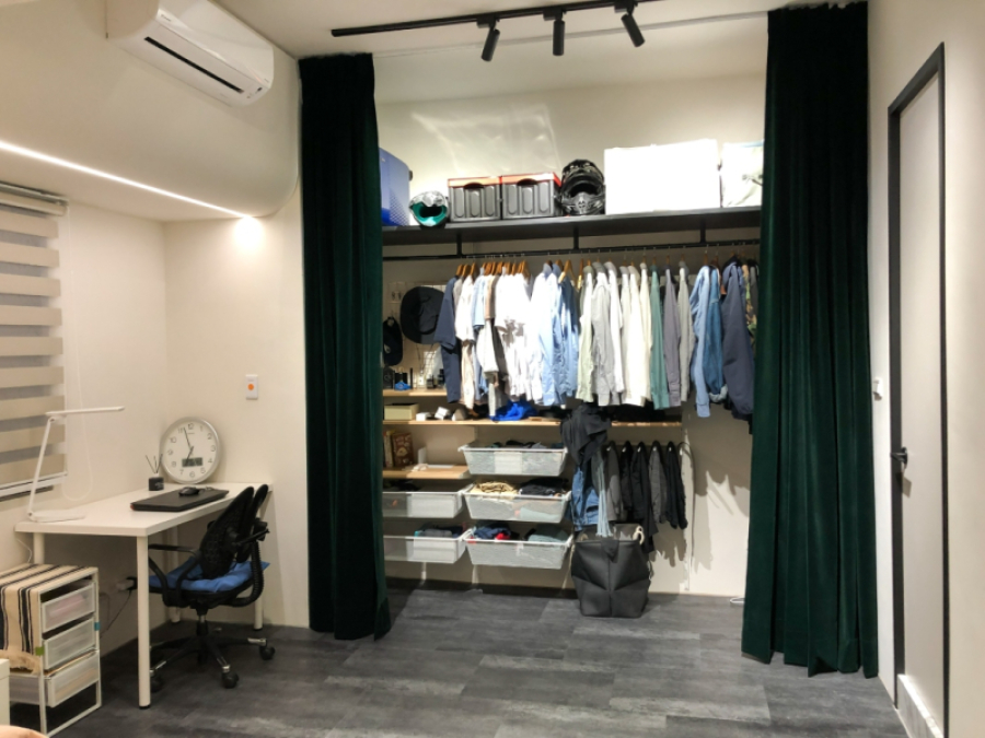 利用柱子深度爭取做活動性高、變化性大的衣櫃收納