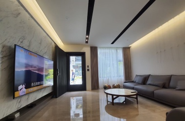 舒適｜極簡現代風透天