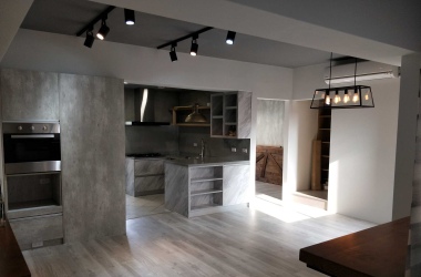 灰調復古｜輕工業風現代宅