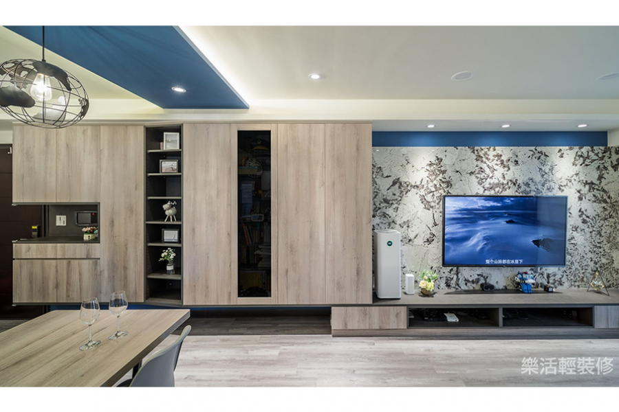 輕奢現代風設計裝潢_公領域用深藍色做油漆跳色│狸樂聚x樂活輕裝修